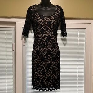 Badgley Mischka Black Lace Long Sleeve Dress